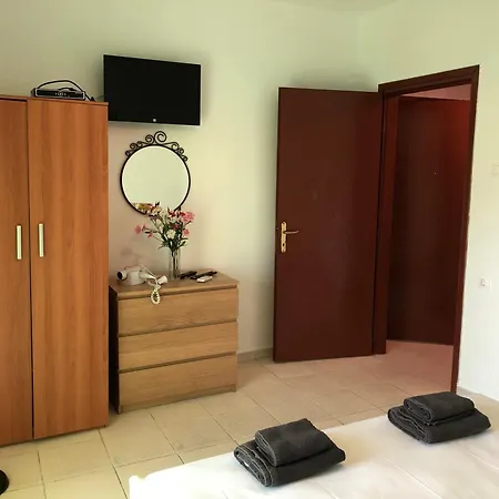 Apartament Irida *