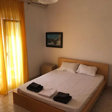 Apartment Irida Nea Skioni