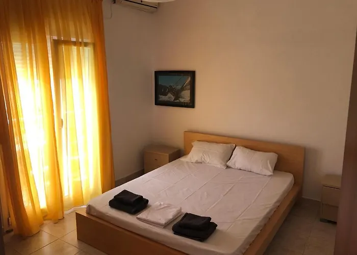 Апартаменты Irida Неа-Скиони